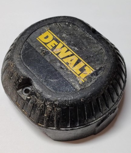 DEWALT DW368 389510-00 END CAP (USED)